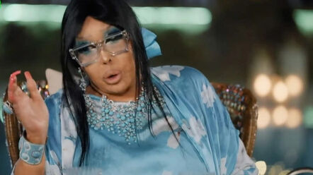 Bülent Ersoy'un yönetmeni dövmek için saatlerce beklediği iddiası - 1. Resim