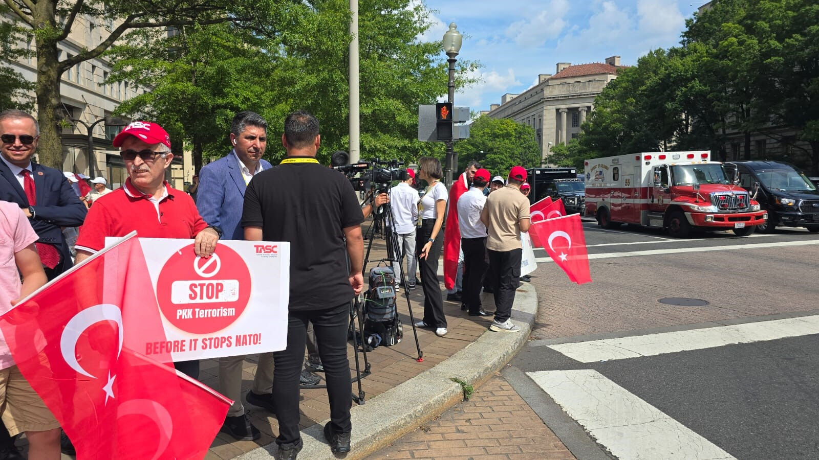Cumhurbaşkanı Erdoğan'a ABD'de sevgi seli Cumhurbaşkanı Erdoğan'a ABD'de sevgi seli - 3. Resim