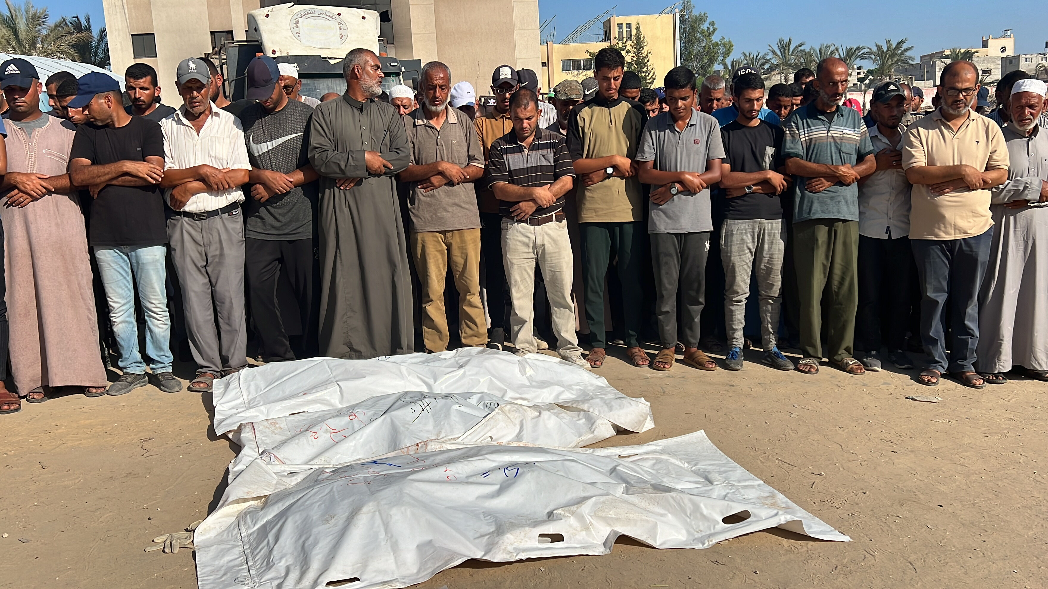 İsrail okul vurarak Filistinli çocukları öldürdü - 2. Resim