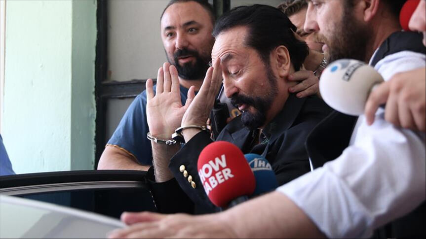 Adnan Oktar davasında tanıklardan olay sözler: O hapse girince sistemini avukatlar aracılığıyla yaptı Adnan Oktar davasında tanıklardan olay sözler: O hapse girince sistemini avukatlar aracılığıyla yaptı - 3. Resim