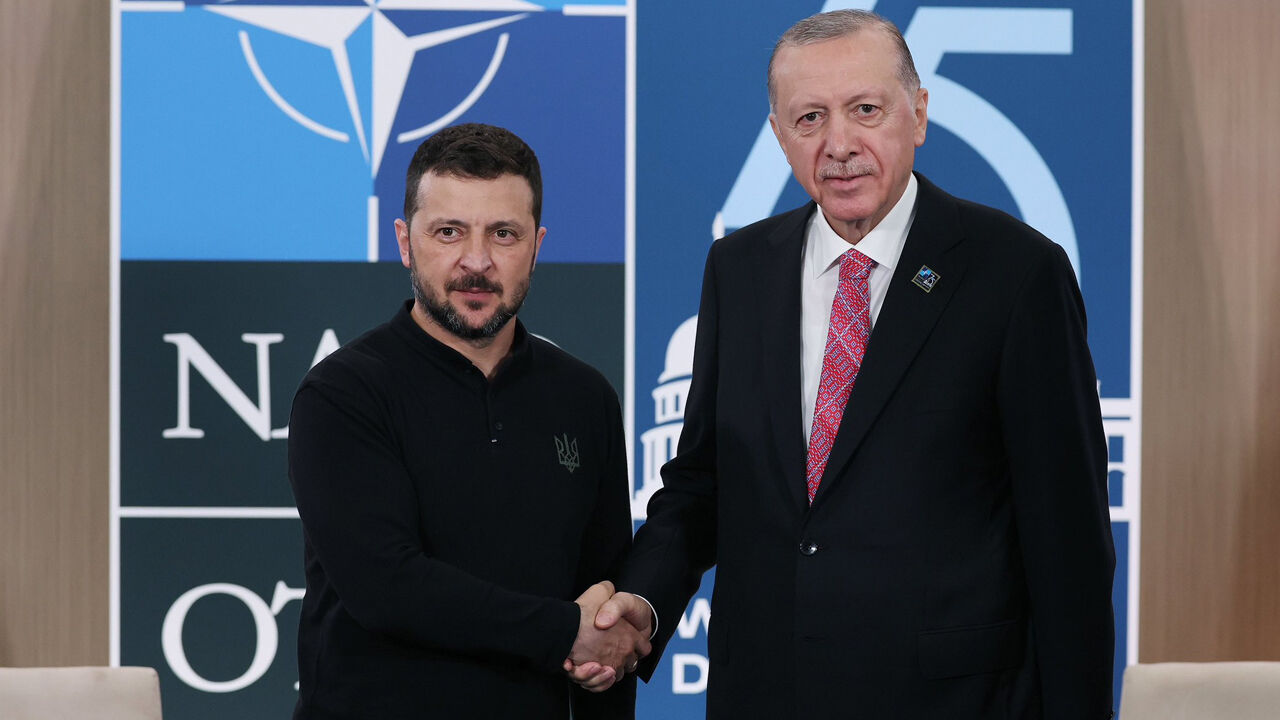 Erdoğan NATO liderler zirvesinde! Toplantı sonrası ikili görüşmeler başladı - 1. Resim