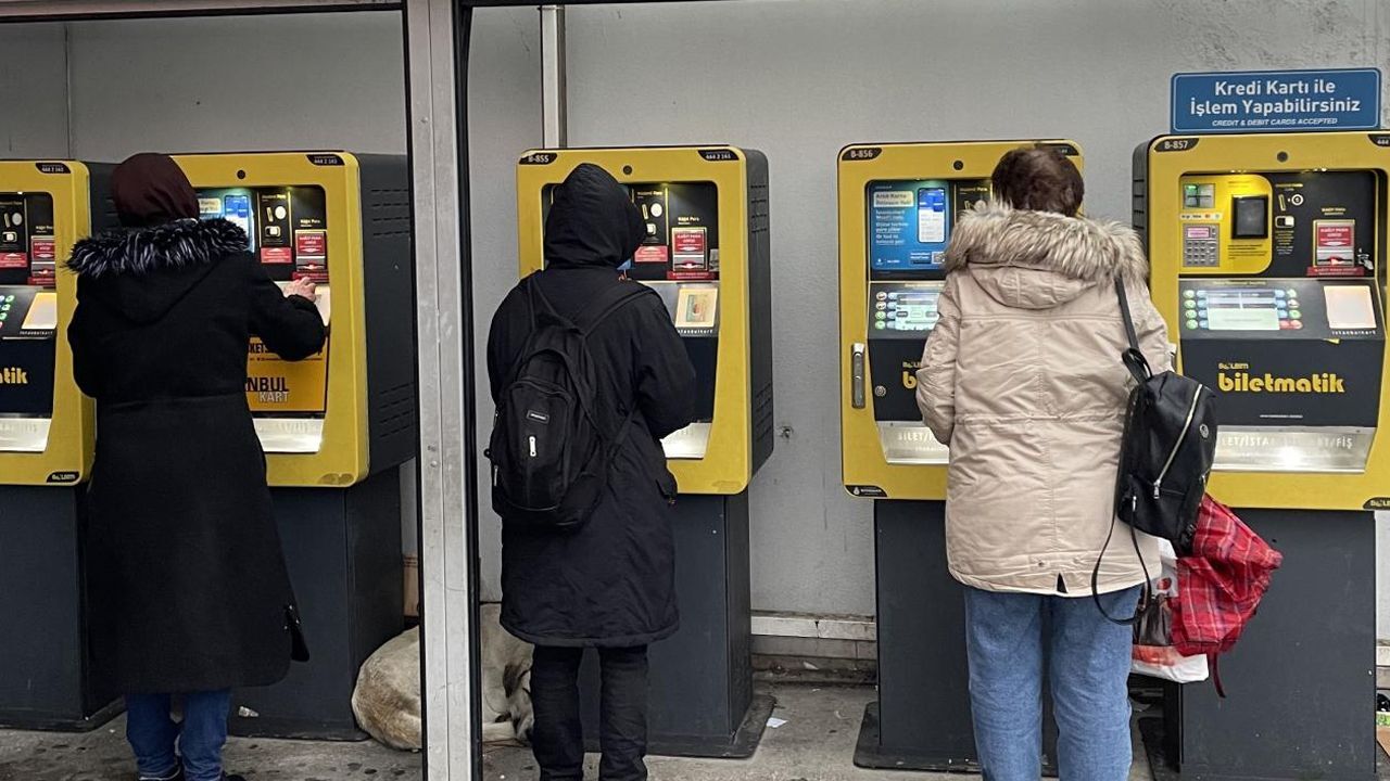 İstanbul Büyükşehir Belediyesi Meclisi&#039;nde İstanbulkart&#039;ta öğrenci indirimine 30 yaş sınırı