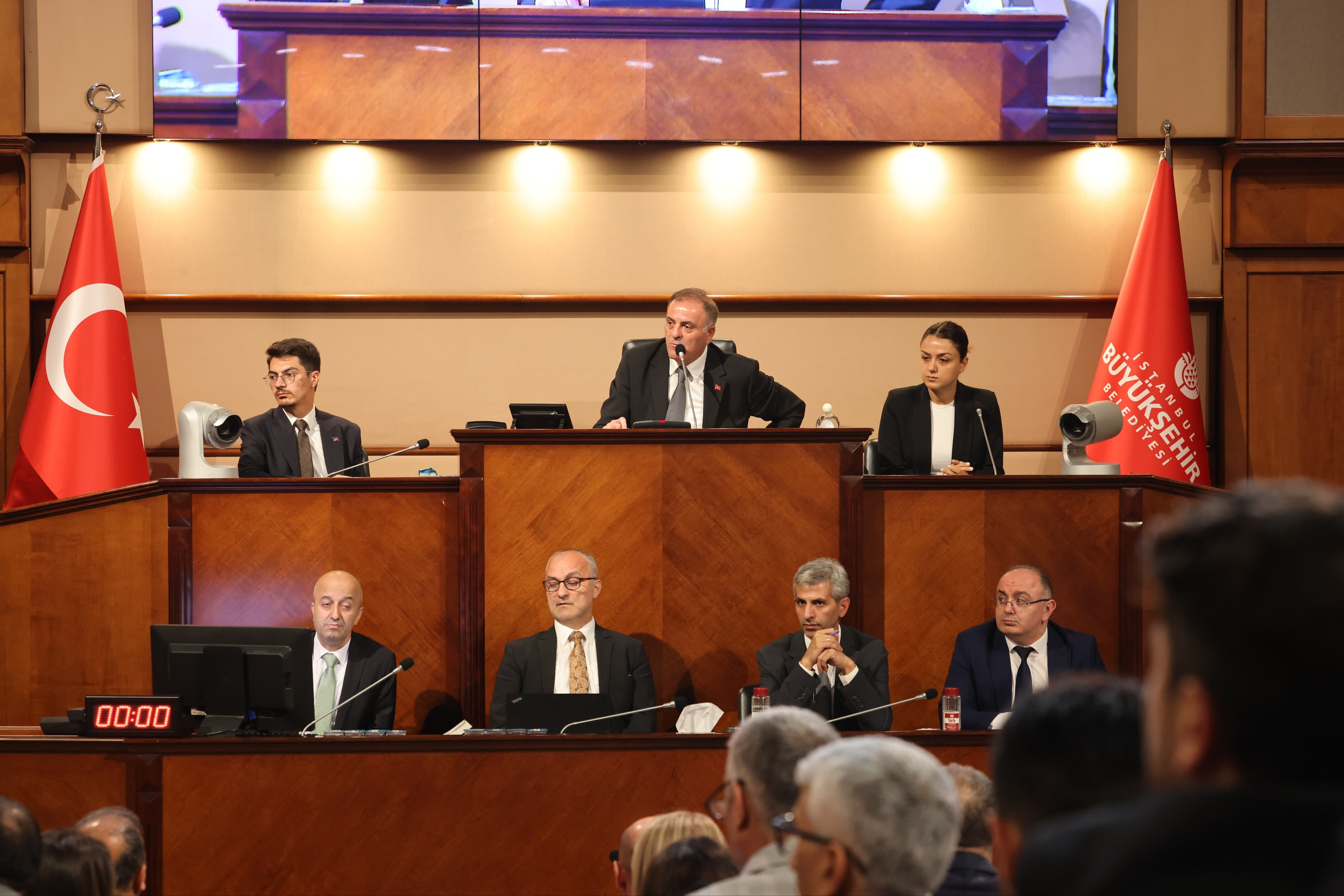 İstanbul Büyükşehir Belediyesi Meclisi'nde İstanbulkart'ta öğrenci indirimine 30 yaş sınırı İstanbul Büyükşehir Belediyesi Meclisi'nde İstanbulkart'ta öğrenci indirimine 30 yaş sınırı - 1. Resim