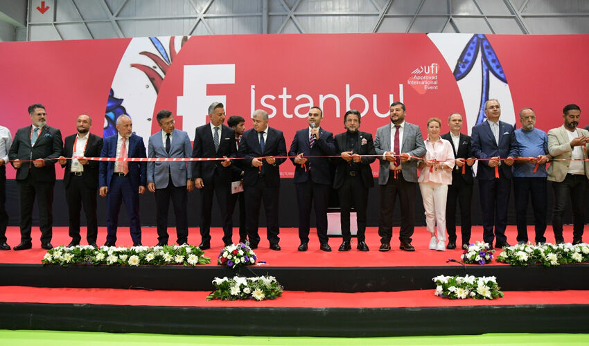 T.C. Sanayi ve Teknoloji Bakanı F İstanbul&rsquo;un a&ccedil;ılışını ger&ccedil;ekleştirdi - 1. Resim