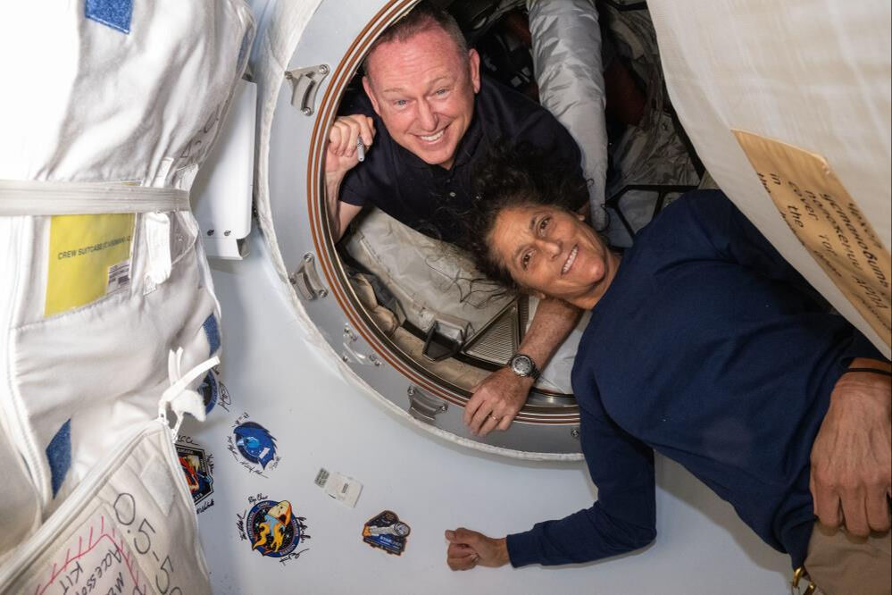 Uzayda mahsur kalan astronotlar Sunita Williams ve Butch Wilmore'dan açıklama geldi Uzayda mahsur kalan astronotlar Sunita Williams ve Butch Wilmore'dan açıklama geldi - 1. Resim