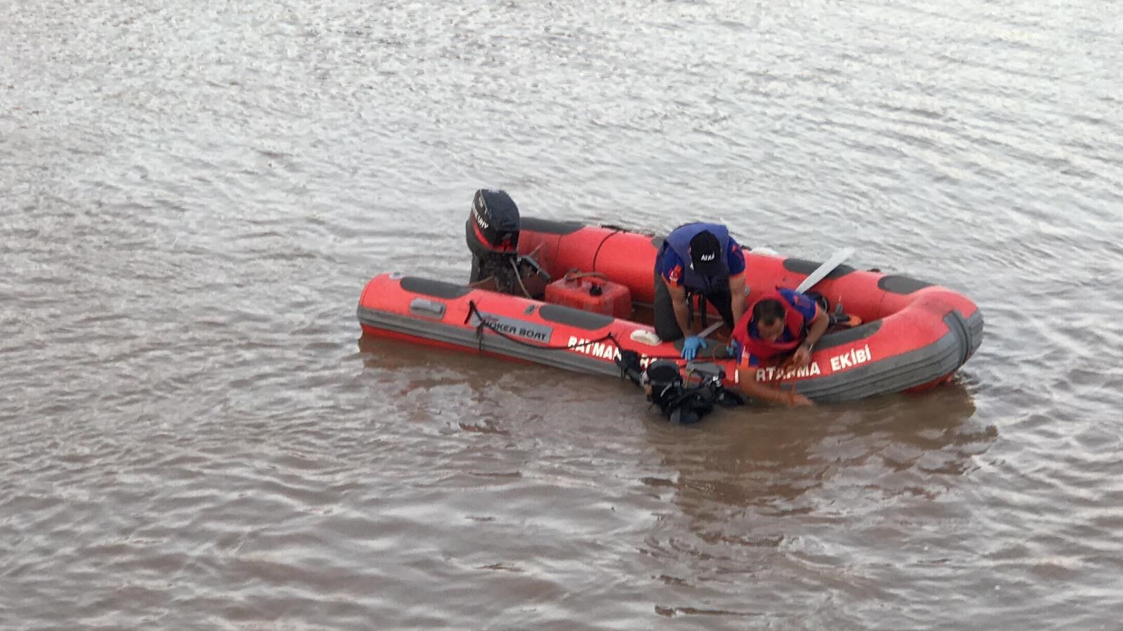 İyi Parti İl Başkanı Uras'ın oğlundan acı haber! Serinlemek için girdiği suda boğuldu İyi Parti İl Başkanı Uras'ın oğlundan acı haber! Serinlemek için girdiği suda boğuldu - 2. Resim