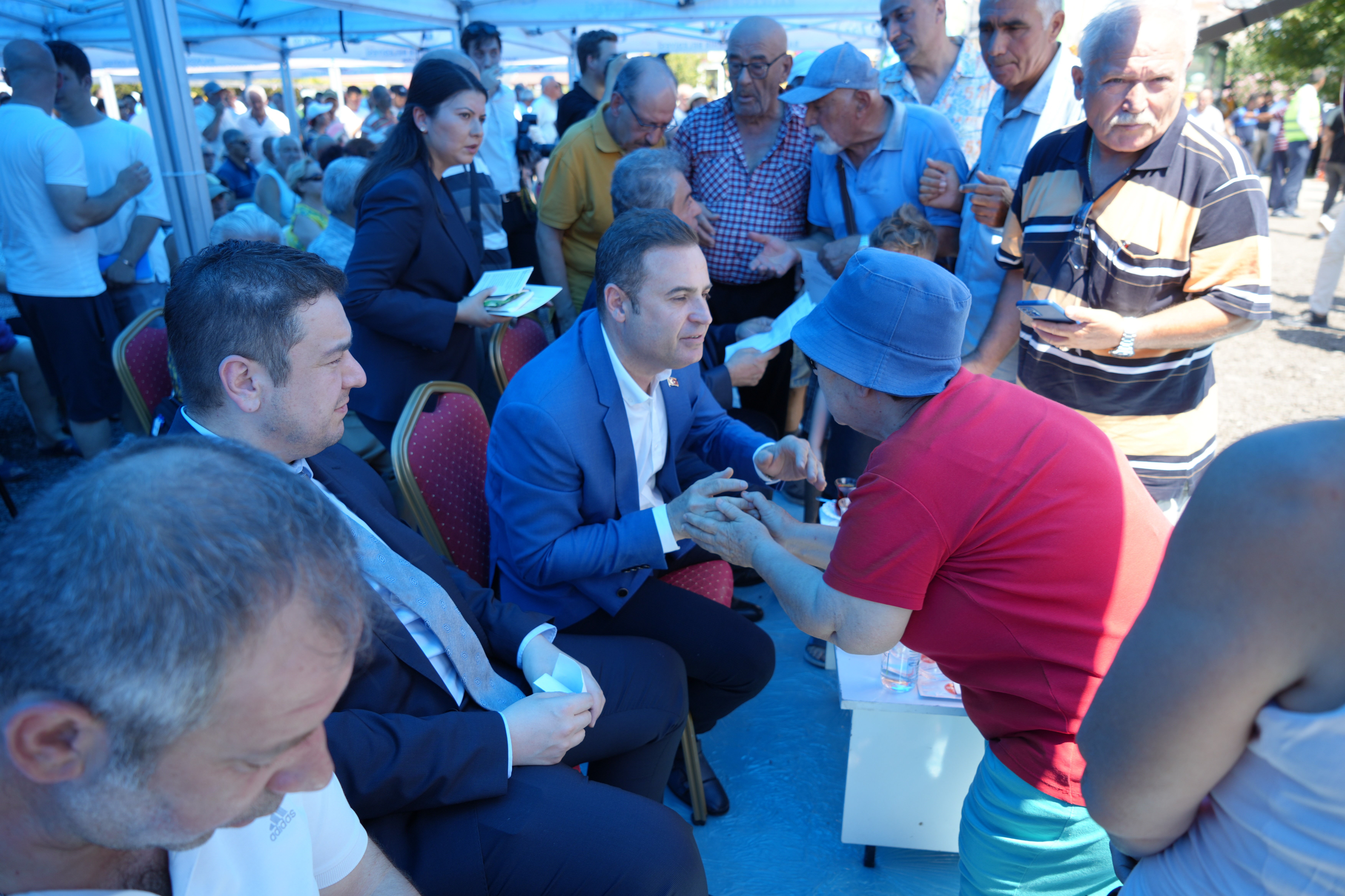 Balıkesir Belediye Başkanı'ndan tatilcilere: İkametgahınızı buraya aldırın Balıkesir Belediye Başkanı'ndan tatilcilere: İkametgahınızı buraya aldırın - 1. Resim