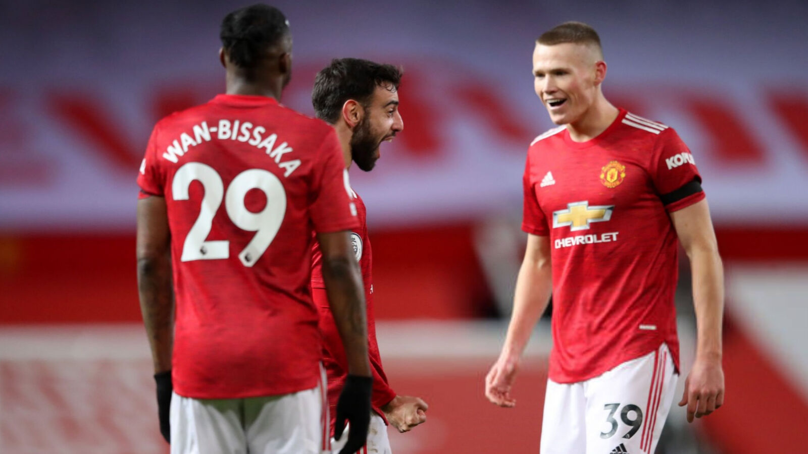 Galatasaray yönetiminden İngiltere çıkarması! Manchester'ın yıldızları için gittiler Galatasaray yönetiminden İngiltere çıkarması! Manchester'ın yıldızları için gittiler - 1. Resim