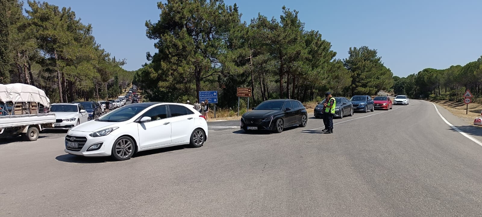 Gökçeada ve Bozcaada feribotlarında yer kalmadı! Gökçeada ve Bozcaada feribotlarında yer kalmadı! - 2. Resim