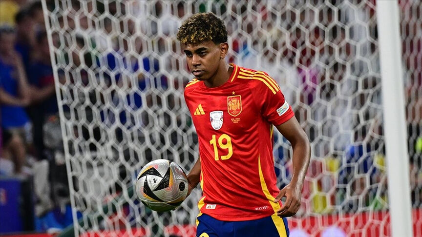 Lamine Yamal, Avrupa Şampiyonası’nda en genç final oynayan futbolcu olarak tarihe geçebilir Lamine Yamal, Avrupa Şampiyonası’nda en genç final oynayan futbolcu olarak tarihe geçebilir - 1. Resim