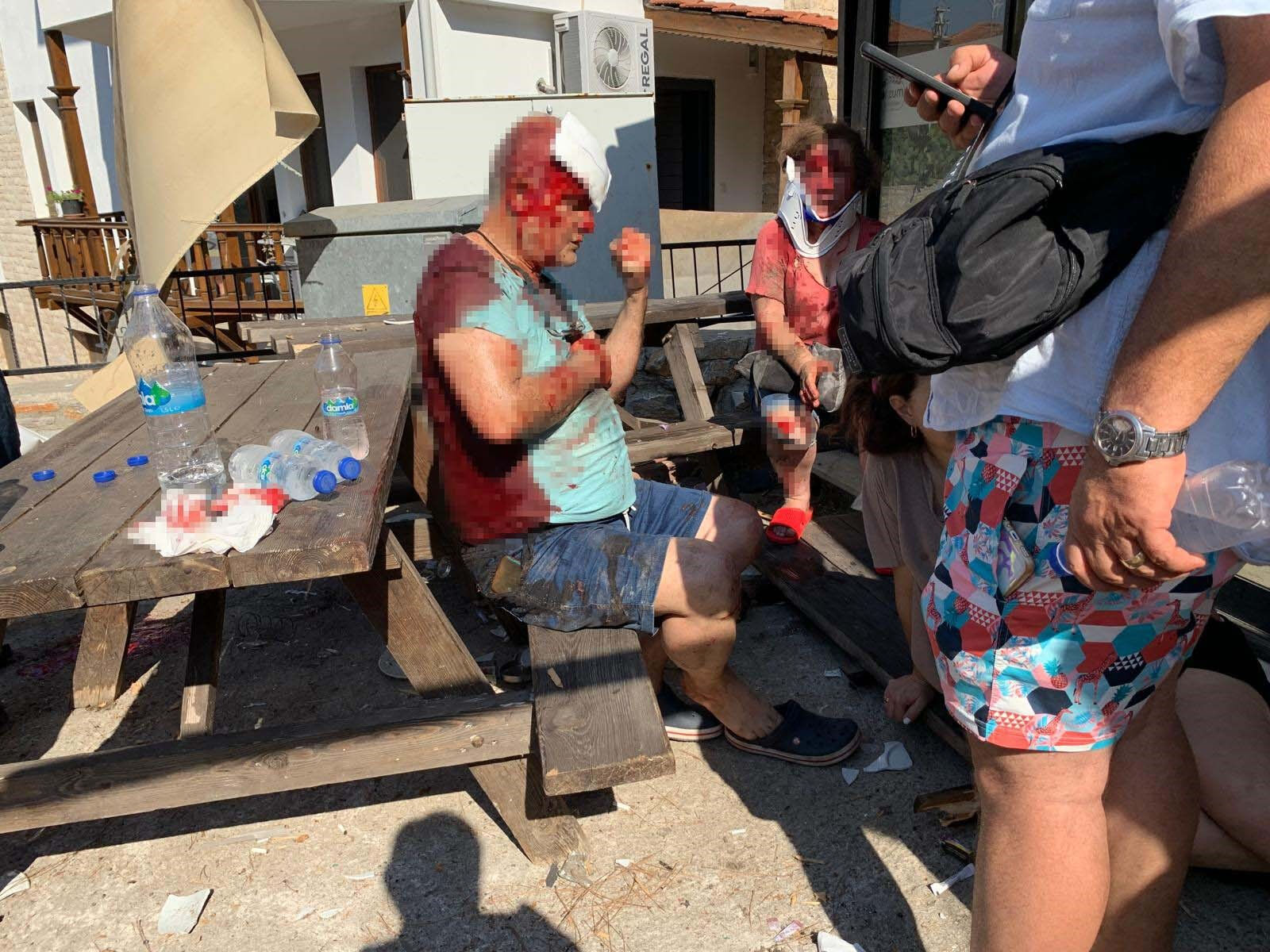 Muğla'da tur otobüsü dehşet saçtı: 2 kişi öldü, çok sayıda yaralı var Muğla'da tur otobüsü dehşet saçtı: Çok sayıda yaralı var - 1. Resim