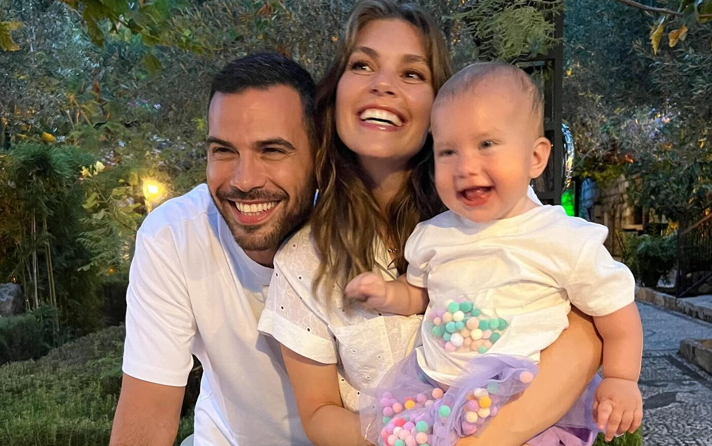 Oyunculuğa annelik molası veren Aslı Enver, ‘Kuşatma’ dizisiyle dönüyor Oyunculuğa annelik molası veren Aslı Enver, ‘Kuşatma’ dizisiyle dönüyor - 1. Resim