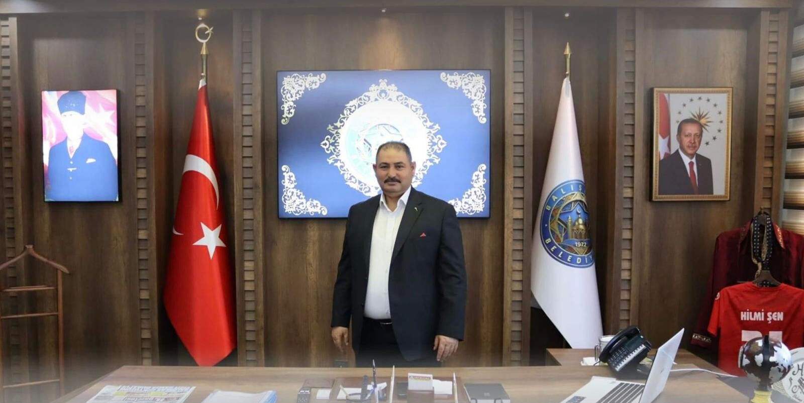 Yeniden Refah Partili Belediye Başkanı 'Erdoğan' sözlerine sinirlenip istifa etti Yeniden Refah Partili Belediye Başkanı 'Erdoğan' sözlerine sinirlenip istifa etti - 1. Resim
