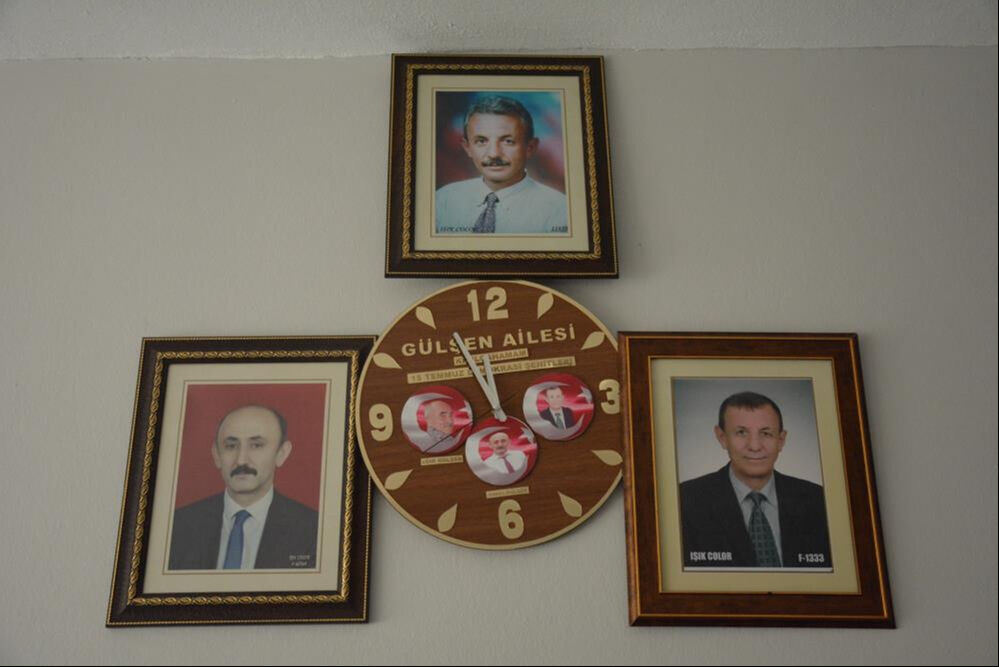 15 Temmuz'da 3 şehit veren 96 yaşındaki Muzaffer Gülşen'in hayali Cumhurbaşkanı Erdoğan ile tanışmak 15 Temmuz'da 3 şehit veren 96 yaşındaki Muzaffer Gülşen'in hayali Cumhurbaşkanı Erdoğan ile tanışmak - 3. Resim