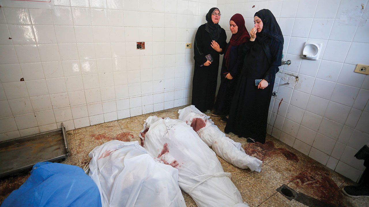 İsrail Gazze'de Filistinli sivillerin evlerini bombaladı! Çok sayıda ölü ve yaralı var İsrail Gazze'de Filistinli sivillerin evlerini bombaladı! Çok sayıda ölü ve yaralı var - 2. Resim