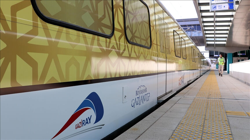 Gaziantep’te bugün 17.00 ile 24.00 aralığında toplu taşımalar ücretsiz hizmet verecek Gaziantep’te bugün 17.00 ile 24.00 aralığında toplu taşımalar ücretsiz hizmet verecek - 1. Resim