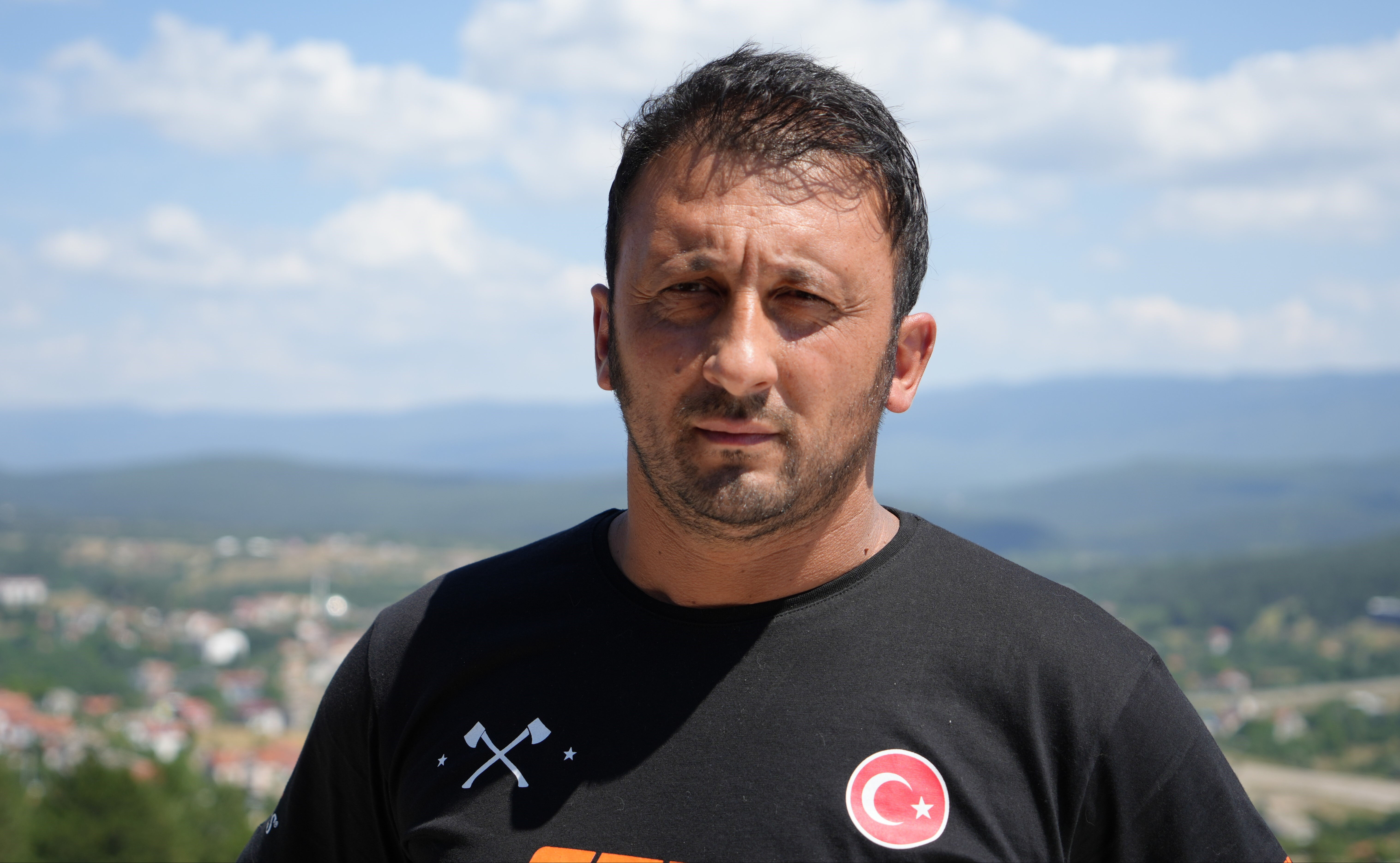 Halit Şahin 3 kişiyi hastanelik etti! 'Ufak bir s&uuml;rt&uuml;şme yaşandı' - 1. Resim