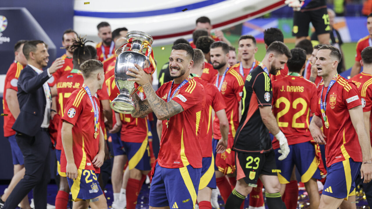 Türkiye Gazetesi yazarı Hasan Sarıçiçek, EURO 2024'ü yorumladı: Boğalar, De La Fuente'nın şaheseri Türkiye Gazetesi yazarı Hasan Sarıçiçek, EURO 2024'ü yorumladı: Boğalar, De La Fuente'nın şaheseri - 5. Resim