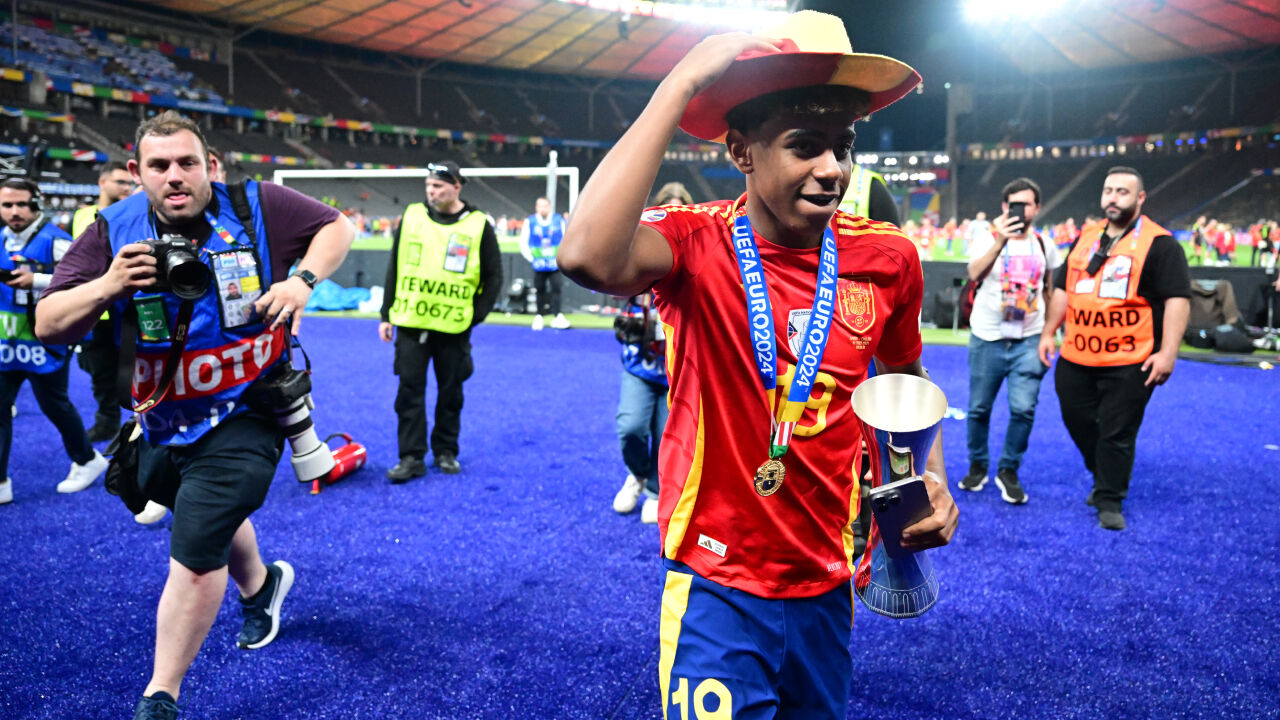 Türkiye Gazetesi yazarı Hasan Sarıçiçek, EURO 2024'ü yorumladı: Boğalar, De La Fuente'nın şaheseri Türkiye Gazetesi yazarı Hasan Sarıçiçek, EURO 2024'ü yorumladı: Boğalar, De La Fuente'nın şaheseri - 3. Resim