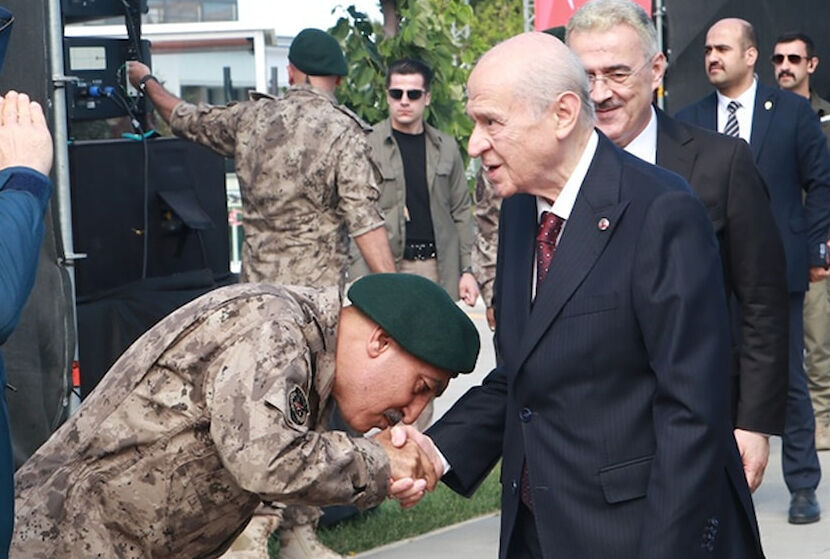 Gündem; Bahçeli'nin karesi! Özgür Özel'in sert tepkisine MHP'den ilk açıklama - 1. Resim