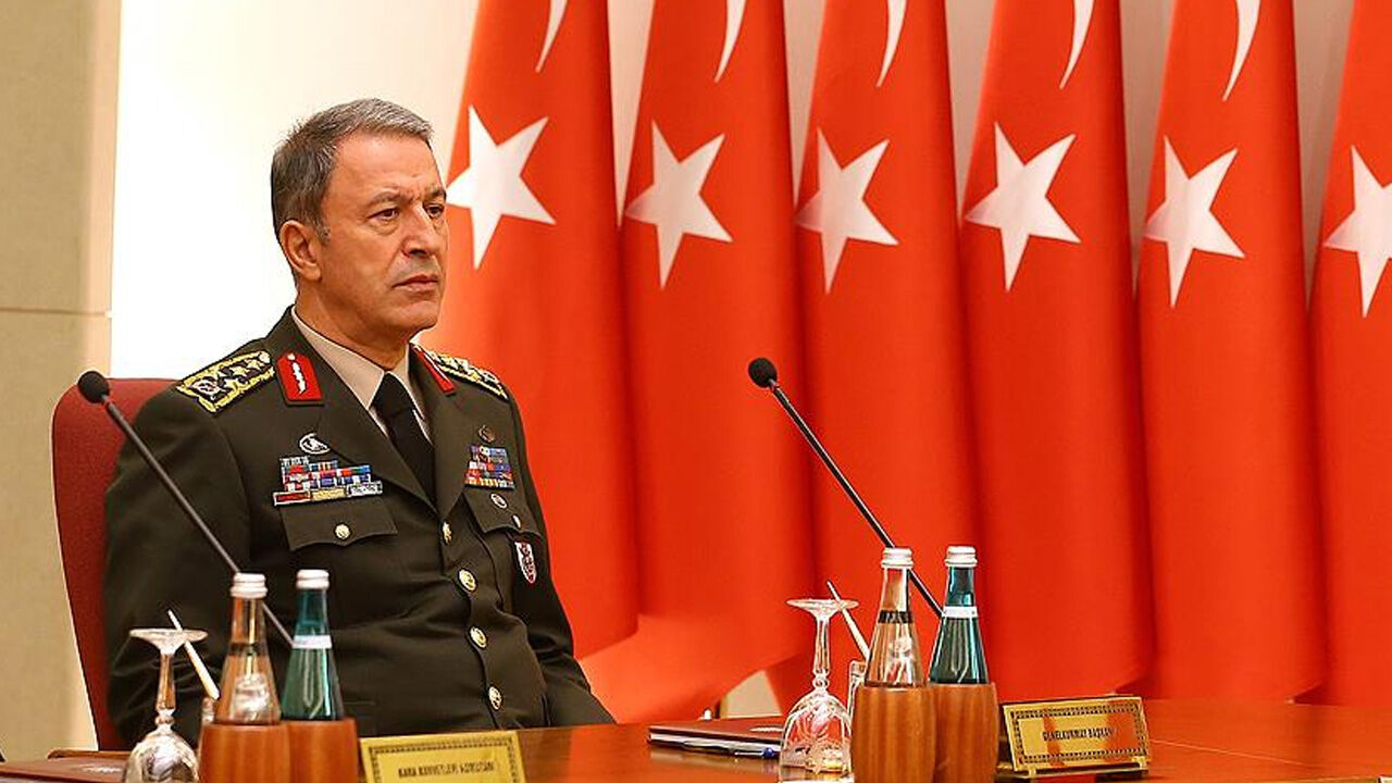 Hulusi Akar 15 Temmuz'un bilinmeyenlerini anlattı!  Hulusi Akar 15 Temmuz'un bilinmeyenlerini anlattı!