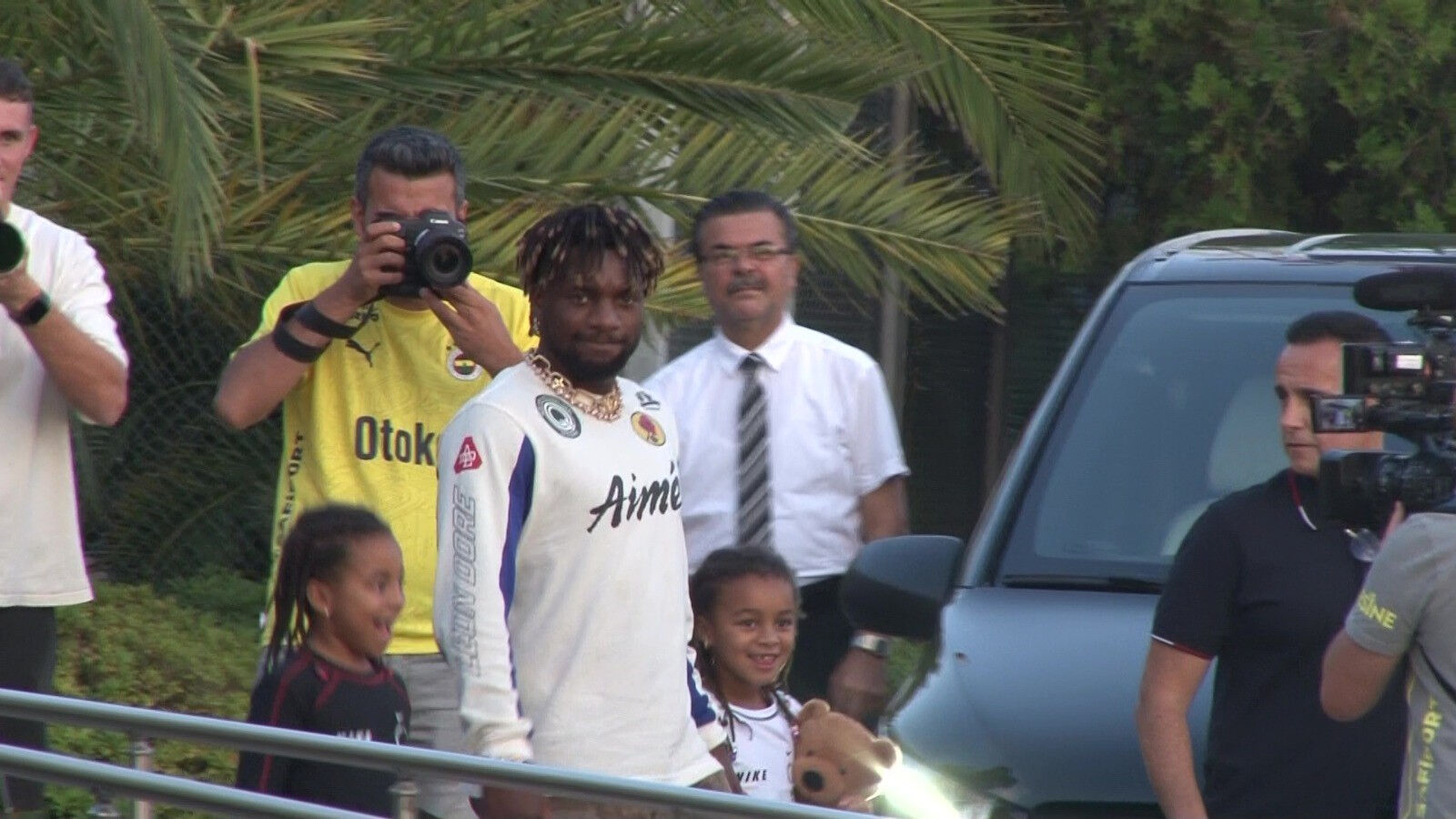 Mourinho'nun gözdesi Allan Saint-Maximin resmen Fenerbahçe'de! Mourinho'nun gözdesi Allan Saint-Maximin resmen Fenerbahçe'de! - 2. Resim