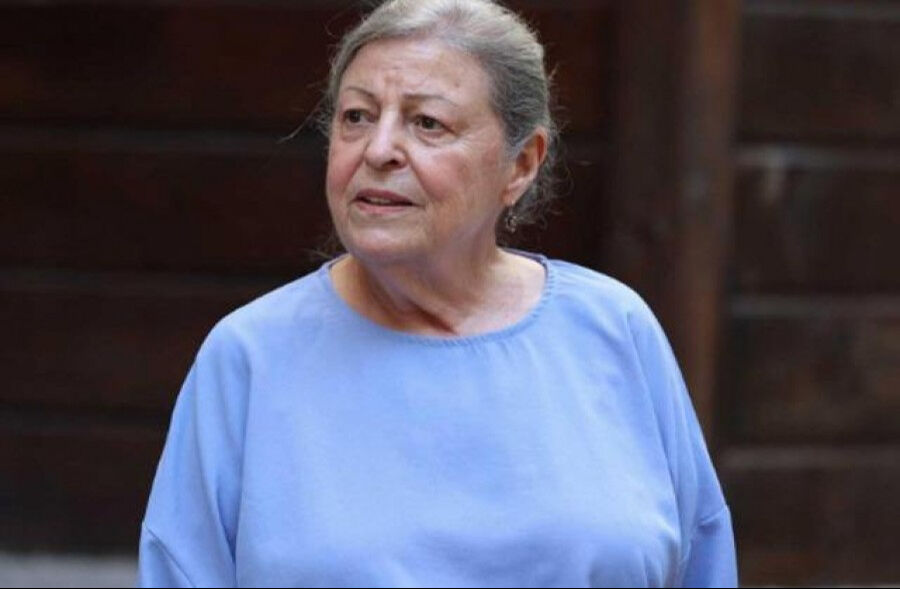 Sema Çeyrekbaşı'ndan kötü haber! Apar topar hastaneye kaldırıldı - 1. Resim