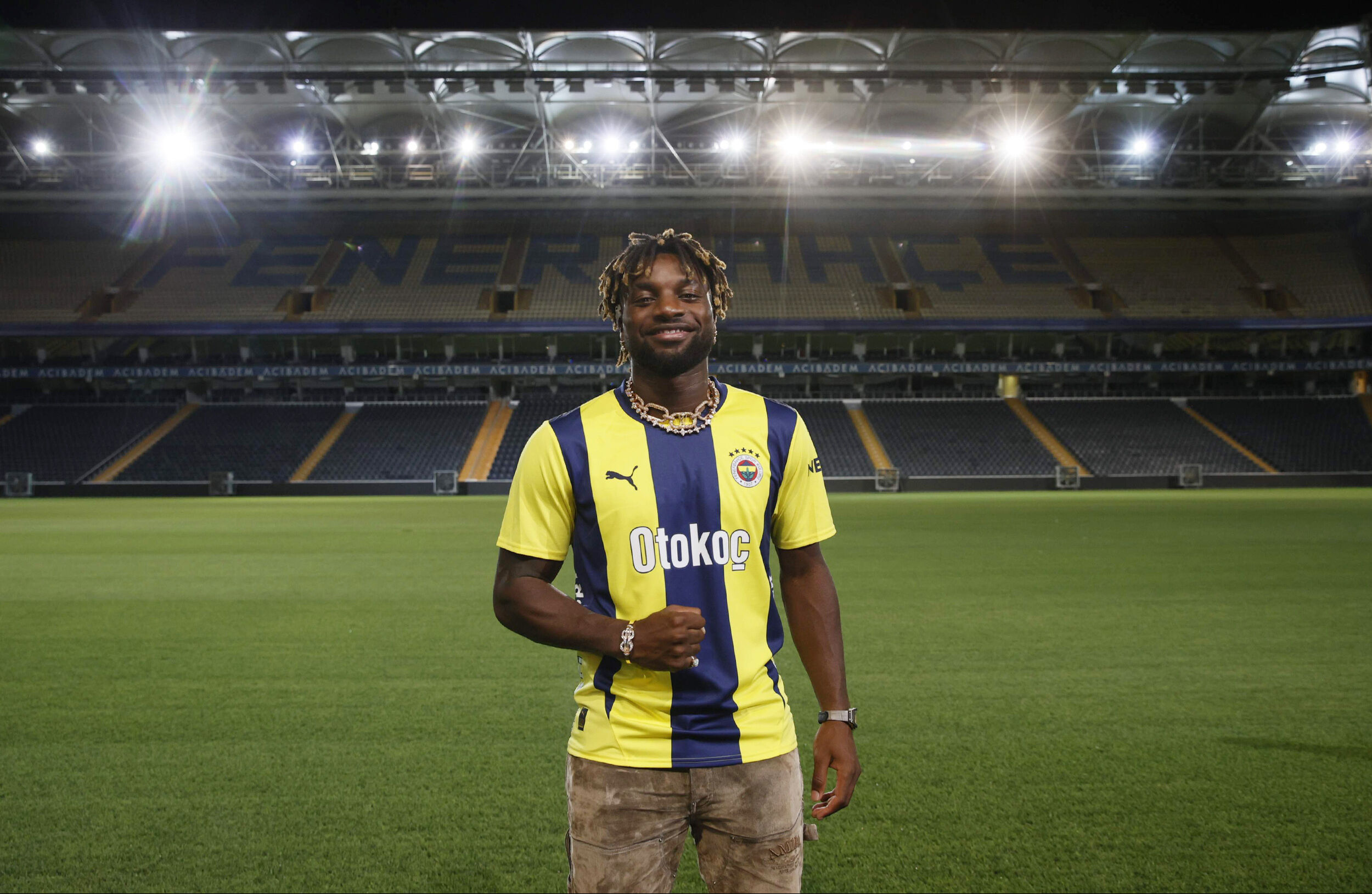 Allan Saint-Maximin resmen Fenerbahçe'de! Fransız yıldız 1 yıllığına ...