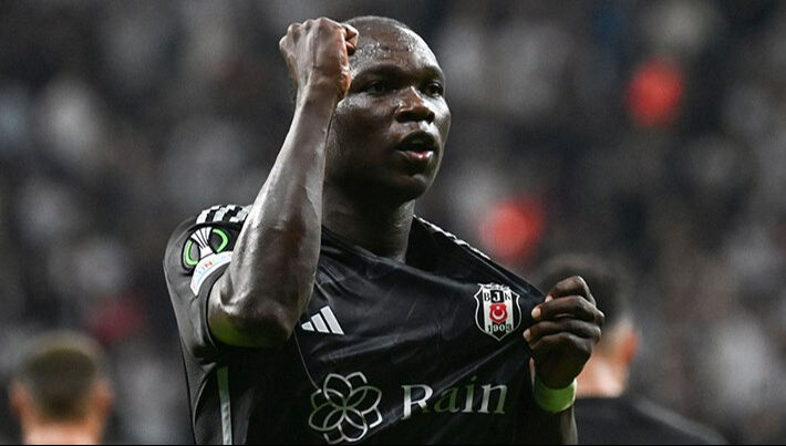 Beşiktaş'ta Giovanni van Bronckhorst kararını verdi! Takımda ayrılacak 3 isim belli oldu Beşiktaş'ta Giovanni van Bronckhorst kararını verdi! Takımda ayrılacak 3 isim belli oldu - 2. Resim