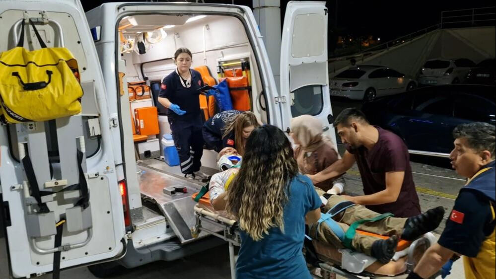 Çorum'da sıcak saatler! Ortalık savaş alanına döndü, yaralılar var - 2. Resim