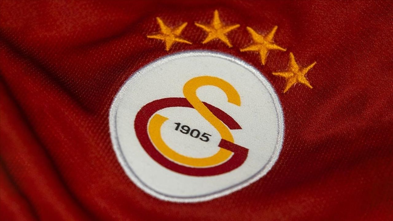 Galatasaray, Elias Jelert için 10 milyon Euro’luk bir teklif sunduğu iddia edildi!