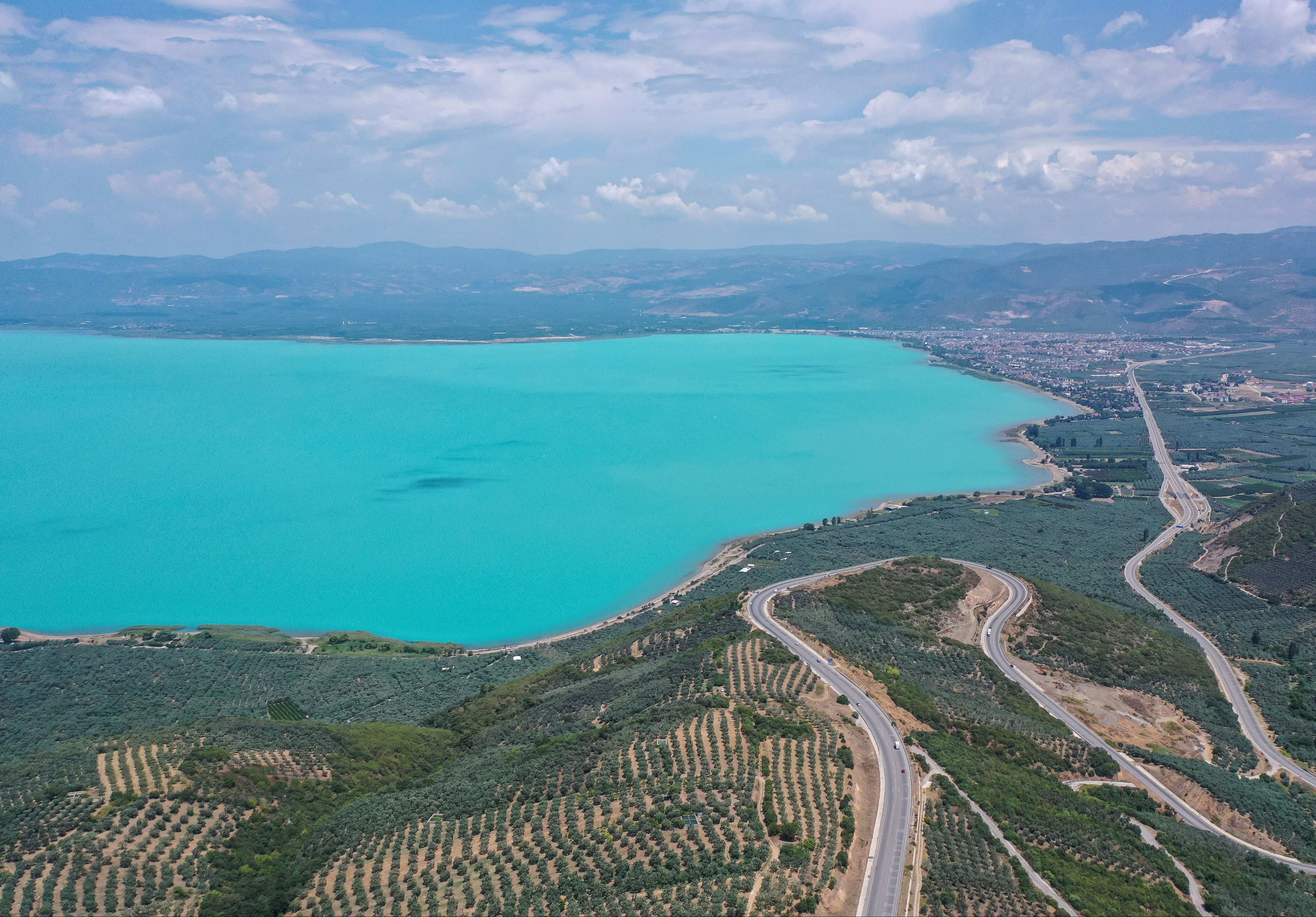 İznik Gölü dronla görüntülendi! Muhteşem görüntüsü kendisine hayran bıraktı İznik Gölü dronla görüntülendi! Muhteşem görüntüsü kendisine hayran bıraktı - 2. Resim