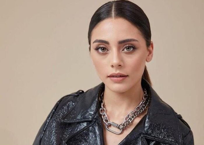 Sıla Türkoğlu yeni bir araç aldı! Fiyatı dudak uçuklattı Sıla Türkoğlu yeni bir araç aldı! Fiyatı dudak uçuklattı - 1. Resim