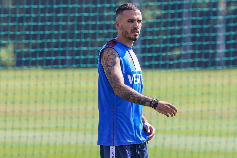 Trabzonspor'da Dimitrios Kourbelis'in sözleşmesi feshedildi Trabzonspor'da Dimitrios Kourbelis'in sözleşmesi feshedildi - 1. Resim