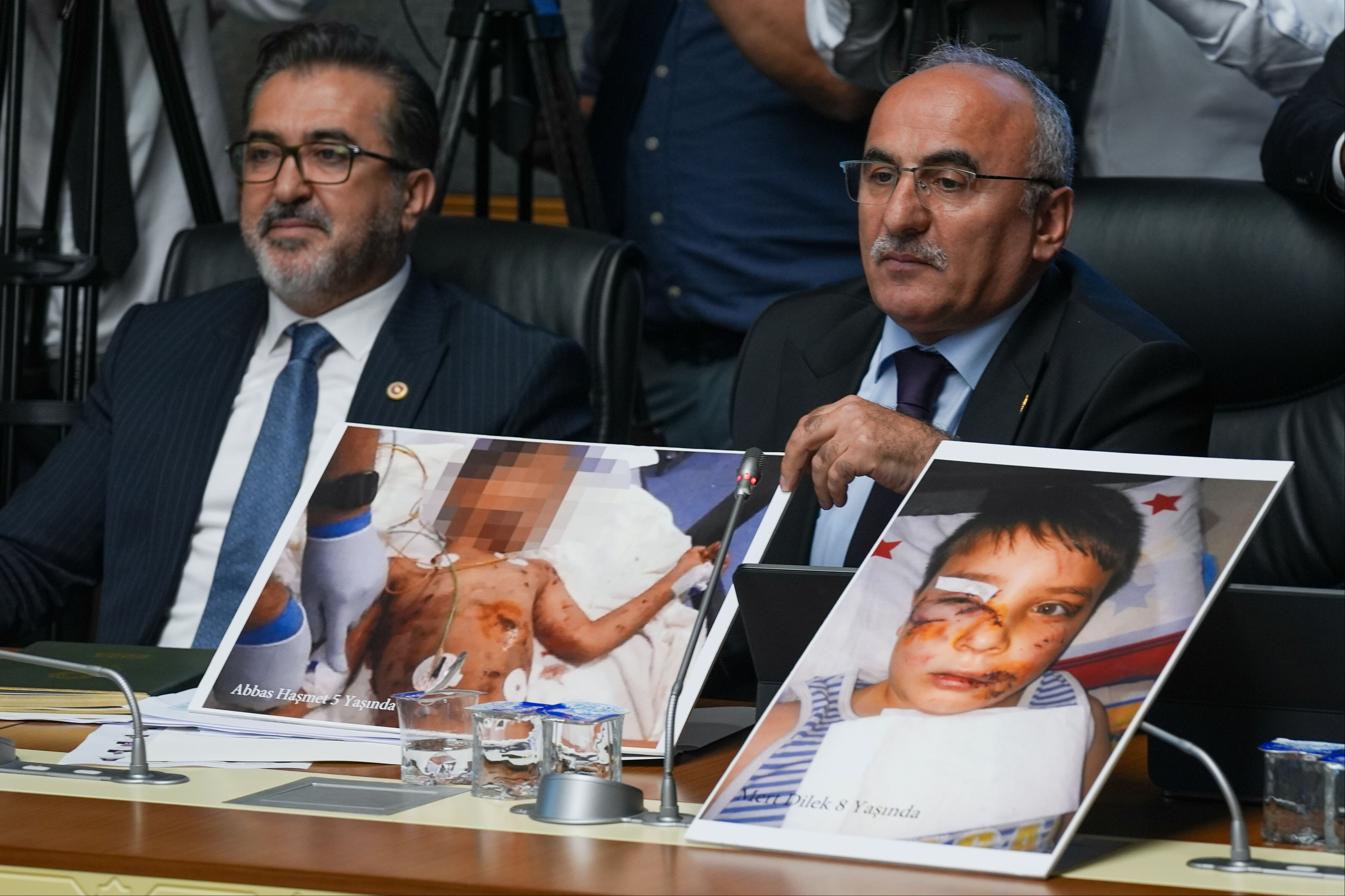 Başıboş köpeklerin saldırısı yüzünden kamyon altında kalarak ölen Mahra'nın anne ve babası isyan etti: Köpekleri sokaklarda tutmaya çalışmak iyi niyet değil Başıboş köpeklerin saldırısı yüzünden kamyon altında kalarak ölen Mahra'nın anne ve babası isyan etti: Köpekleri sokaklarda tutmaya çalışmak iyi niyet değil - 8. Resim
