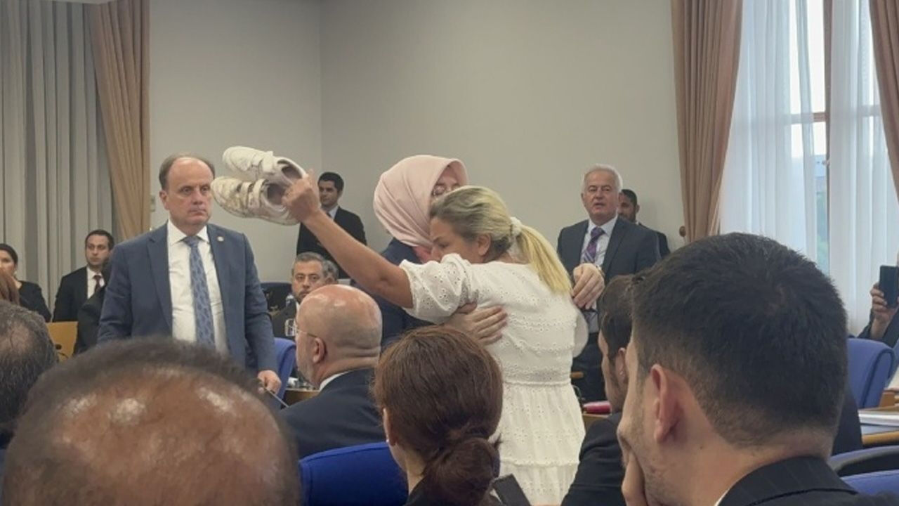 Başıboş köpeklerin saldırısı yüzünden kamyon altında kalarak ölen Mahra'nın anne ve babası isyan etti: Köpekleri sokaklarda tutmaya çalışmak iyi niyet değil Başıboş köpeklerin saldırısı yüzünden kamyon altında kalarak ölen Mahra'nın anne ve babası isyan etti: Köpekleri sokaklarda tutmaya çalışmak iyi niyet değil - 5. Resim