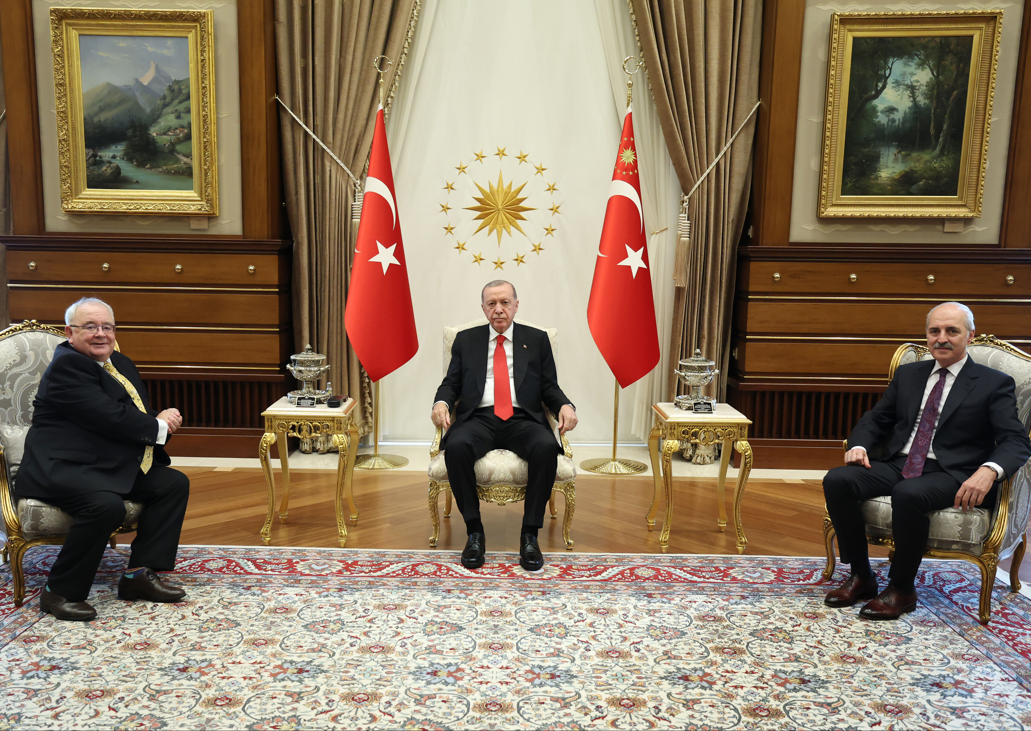 Cumhurbaşkanı Erdoğan İrlanda Meclis Başkanı Fearghail'i kabul etti Cumhurbaşkanı Erdoğan İrlanda Meclis Başkanı Fearghail'i kabul etti - 1. Resim