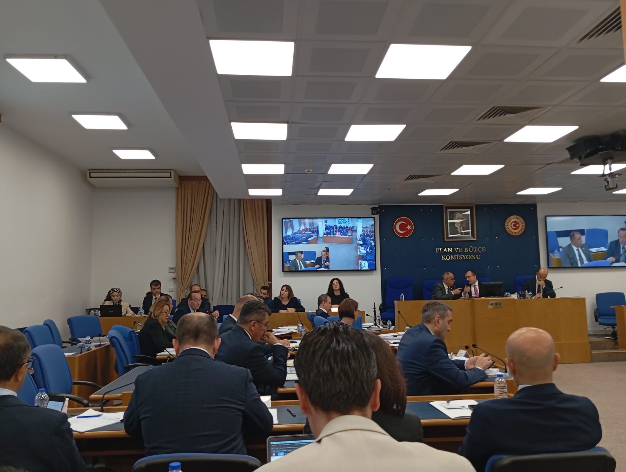 En düşük emekli maaşına zamda yeni gelişme! TBMM'de kabul edildi En düşük emekli maaşına zamda yeni gelişme! TBMM'de görüşülmeye başlandı - 1. Resim