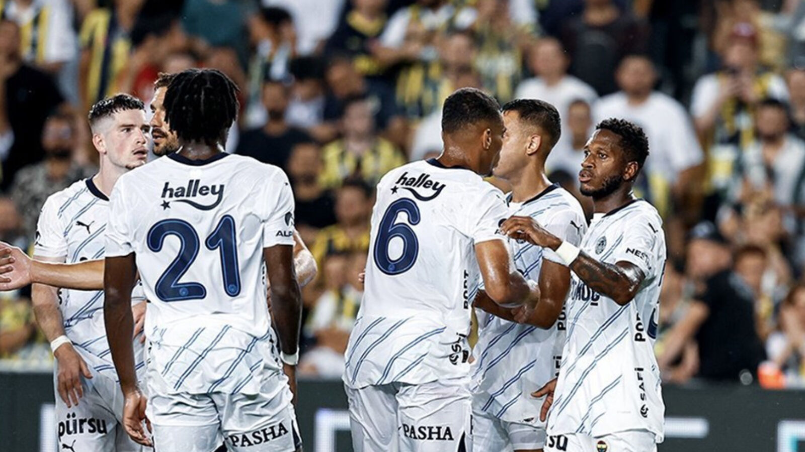 Fenerbahçe, Acun Ilıcalı'nın sahibi olduğu Hull City'i farka boğdu! İstanbul'dan 5 golle uğurladı Fenerbahçe, Acun Ilıcalı'nın sahibi olduğu Hull City'i farka boğdu! İstanbul'dan 5 golle uğurladı - 1. Resim