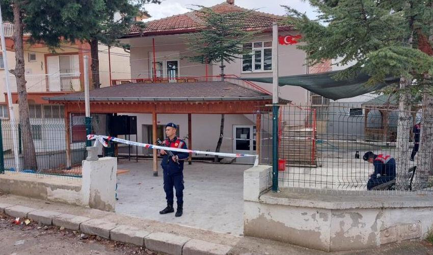 Köy kahvehanesinde kavga: Arkadaşını düşünmeden öldürdü, nedeni ‘yok artık’ dedirtti - 3. Resim