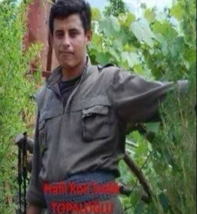 MİT PKK'nın sözde istihbaratçısı Halil kod adlı Sadık Topaloğlu ve Mehmet Savaş'ı İstanbul'da yakaladı MİT PKK'nın sözde istihbaratçısı Halil Kod Sadık Topaloğlu ve Mehmet Savaş'ı İstanbul'da yakaladı - 1. Resim