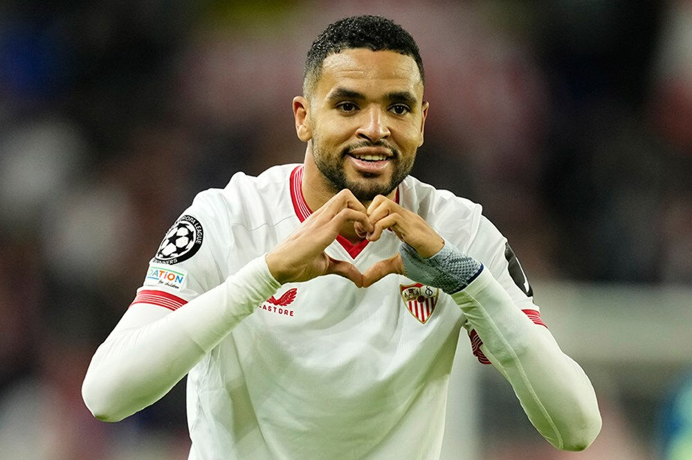 Sevilla Fenerbahçe'nin Youssef En-Nesyri için yaptığı teklifi kabul etti! Yıldız golcü için geri sayım Sevilla Fenerbahçe'nin Youssef En-Nesyri için yaptığı teklifi kabul etti! Yıldız golcü için geri sayım - 1. Resim