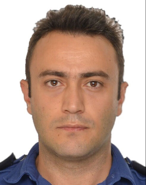 Erzincan’da feci kaza: Komiser Hakan Yakuli ve annesi hayatını kaybetti Erzincan’da feci kaza: Komiser Hakan Yakuli ve annesi hayatını kaybetti - 1. Resim