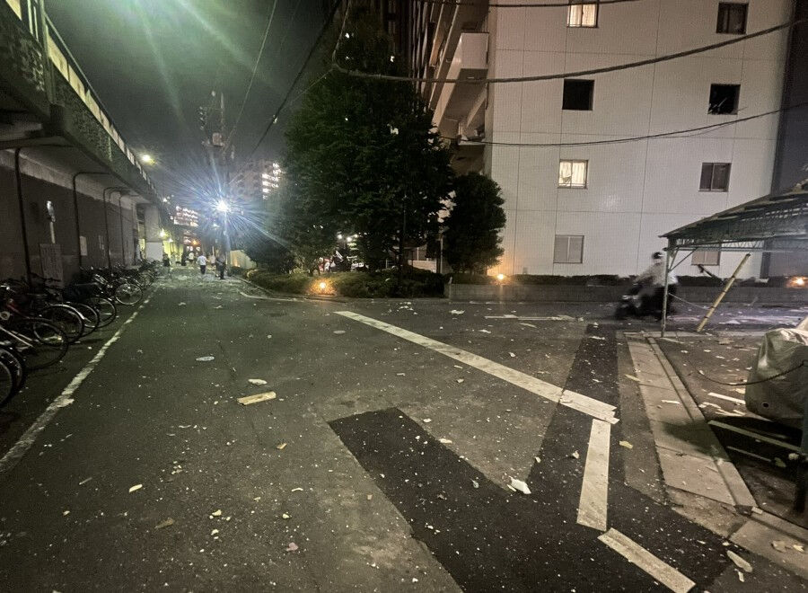 İntihardan vazgeçip sigara yaktı! Binayı havaya uçurdu - 3. Resim