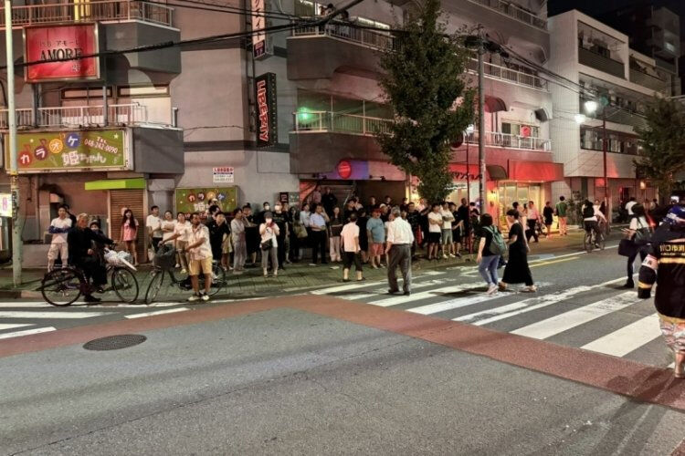 İntihardan vazgeçip sigara yaktı! Binayı havaya uçurdu - 1. Resim