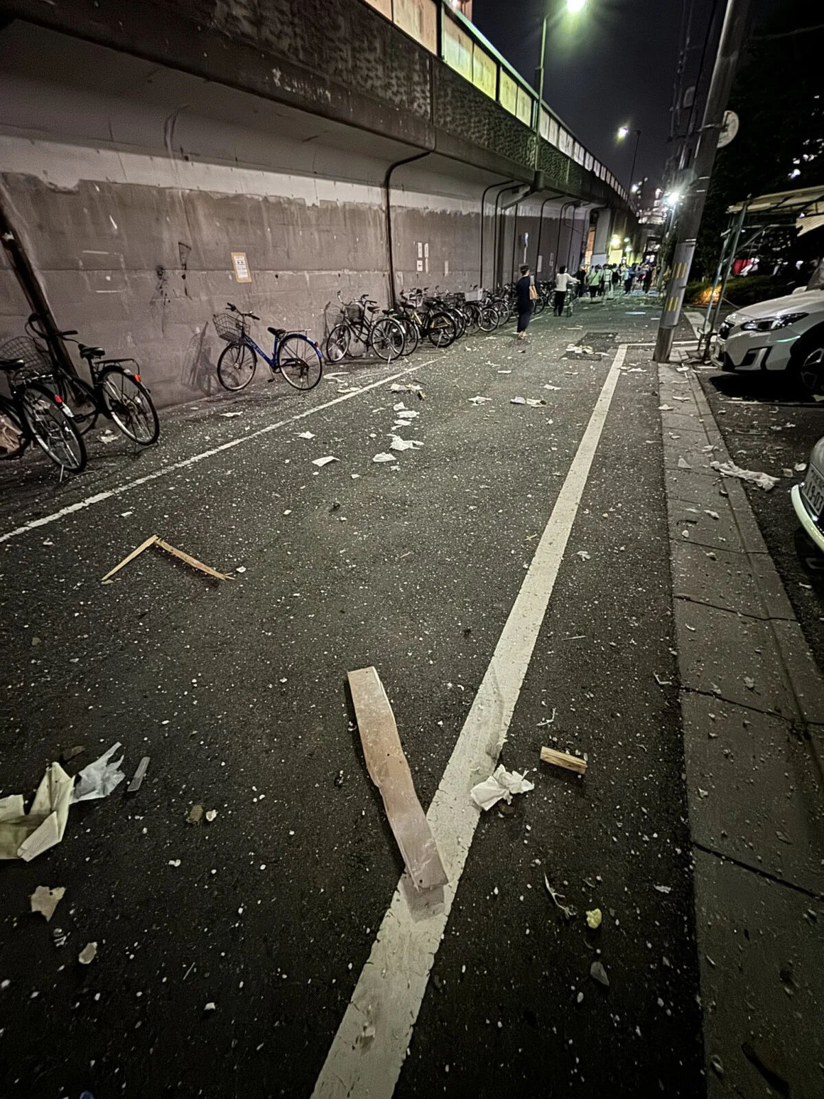 İntihardan vazgeçip sigara yaktı! Binayı havaya uçurdu - 2. Resim