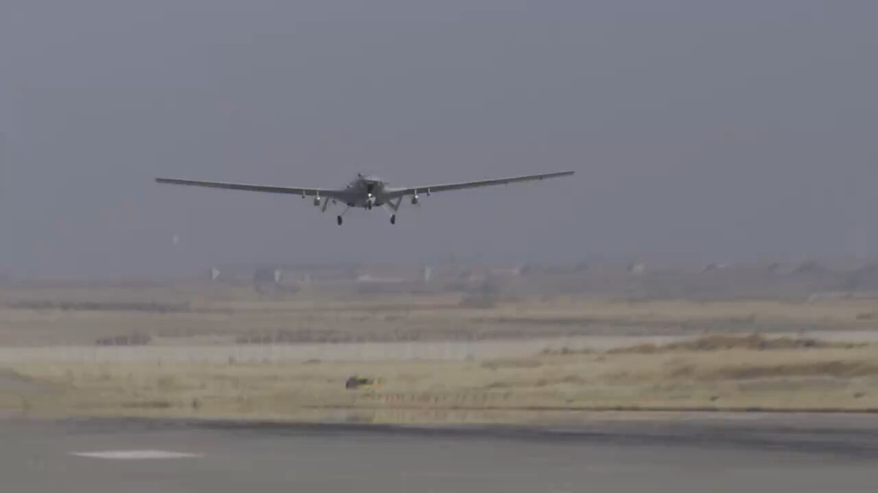 Türk askeri Irak ve Suriye'nin kuzeyinde tespit edilen 15 teröristi öldürdü Türk askeri Irak ve Suriye'nin kuzeyinde tespit edilen 15 teröristi öldürdü - 1. Resim