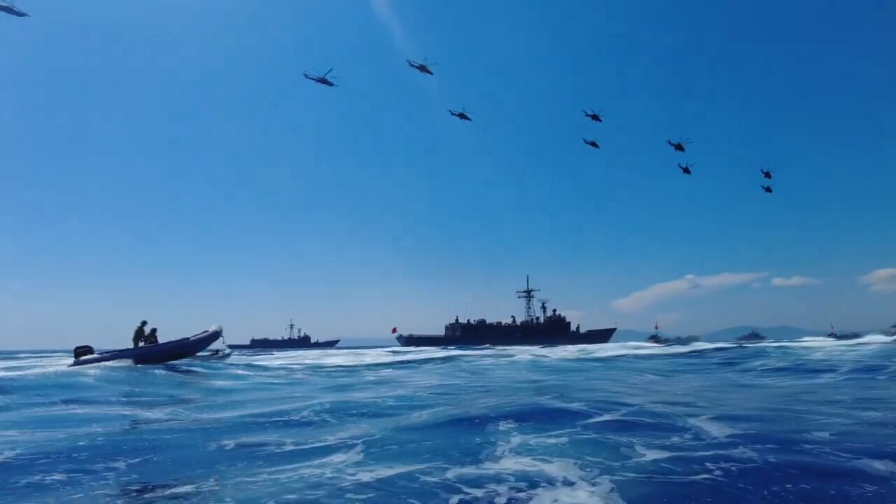 Türk gemileri Kıbrıs Barış Harekatı'nın 50. yılı için hareket edecek Türk gemileri Kıbrıs Barış Harekatı'nın 50. yılı için hareket edecek - 2. Resim