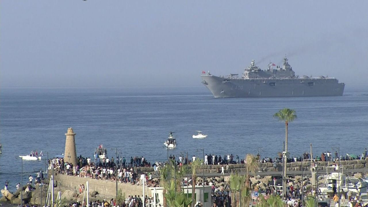 50. yıla özel 50 gemi, Türk donanması KKTC'de! Kıbrıs Barış Harekatı ihtişamla kutlandı 50. yıla özel 50 gemi! Kıbrıs Barış Harekatı ihtişamla kutlanıyor - 2. Resim