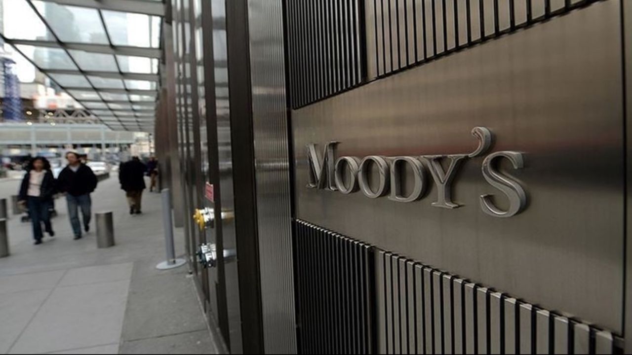 Moody’s Türkiye&#039;nin kredi notunu ilk kez iki kademe birden yükseltti